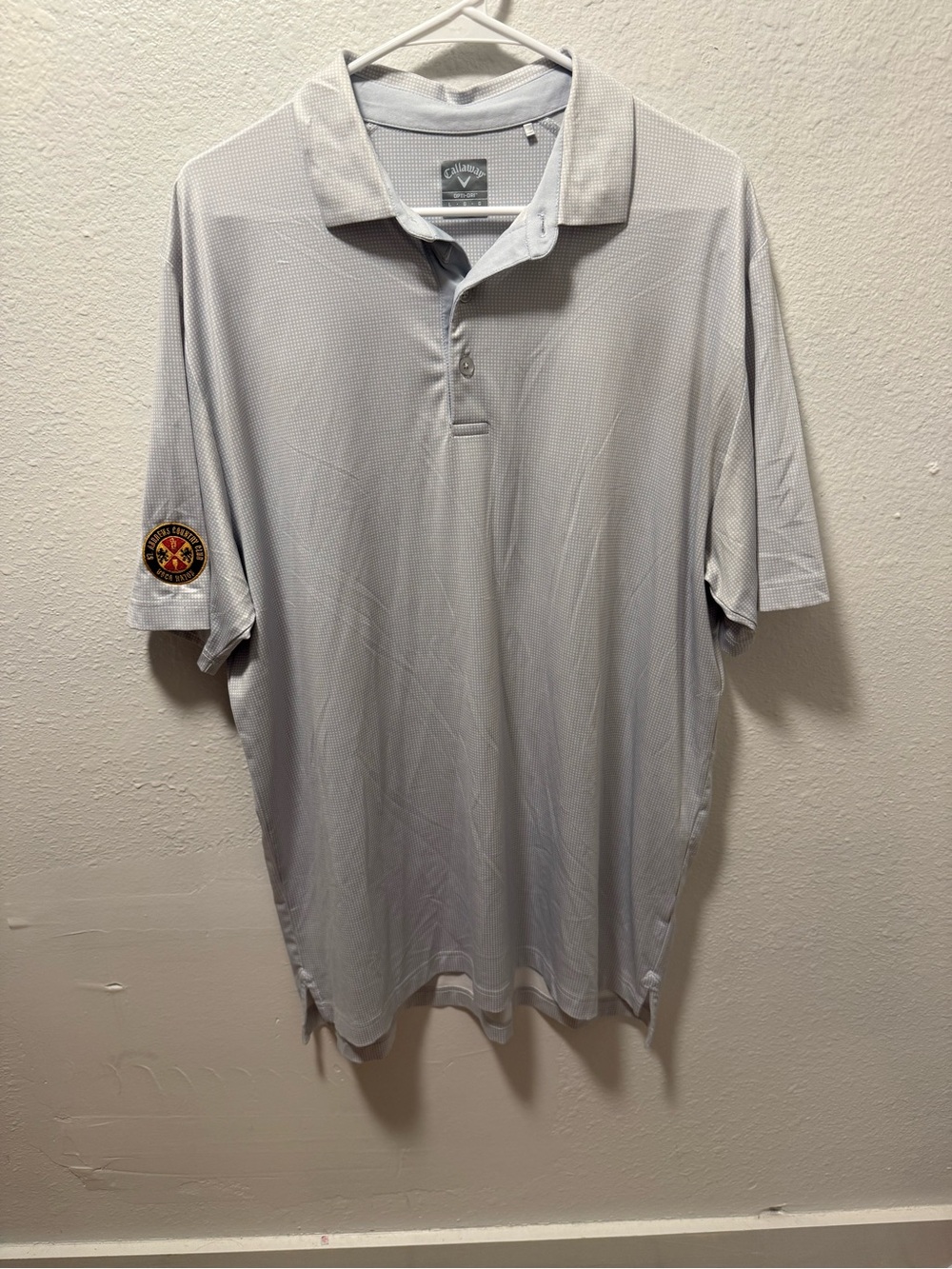 St.Andrews Callaway Opti-Dri Swing Tech White And Light Gray Micro Dot Pattern.